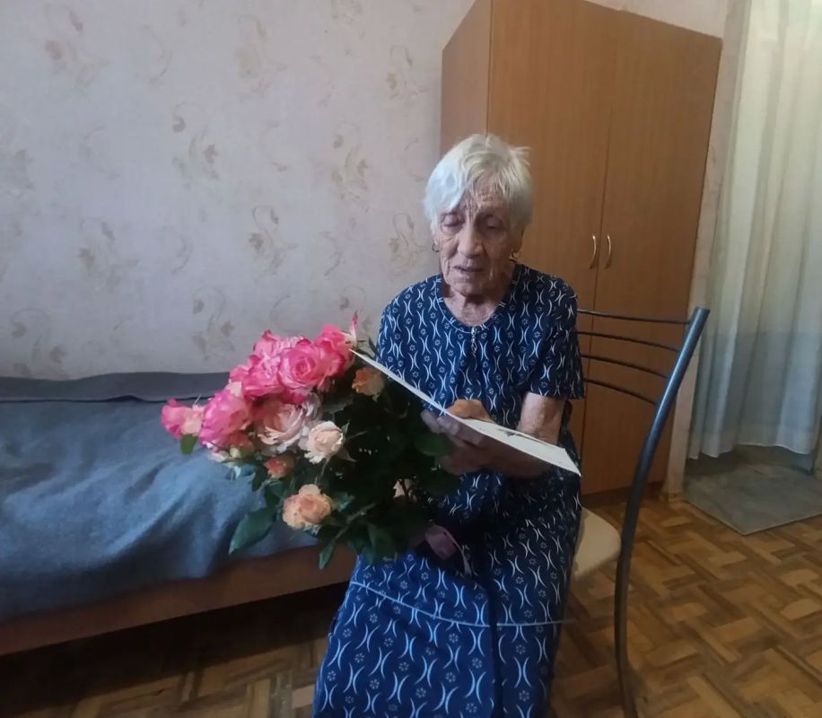 95-летний юбилей отметила луганчанка Раиса Перевозчикова 95-летний юбилей отметила луганчанка Раиса Перевозчикова