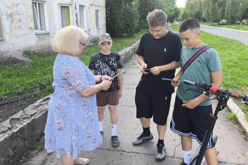 В Червонопартизанске прошли плановые антинаркотические мероприятия В Червонопартизанске прошли плановые антинаркотические мероприятия