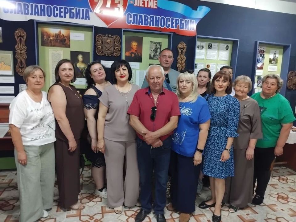 Сотрудники МБУ «Монолит» посетили Славяносербский краеведческий музей Сотрудники МБУ «Монолит» посетили Славяносербский краеведческий музей