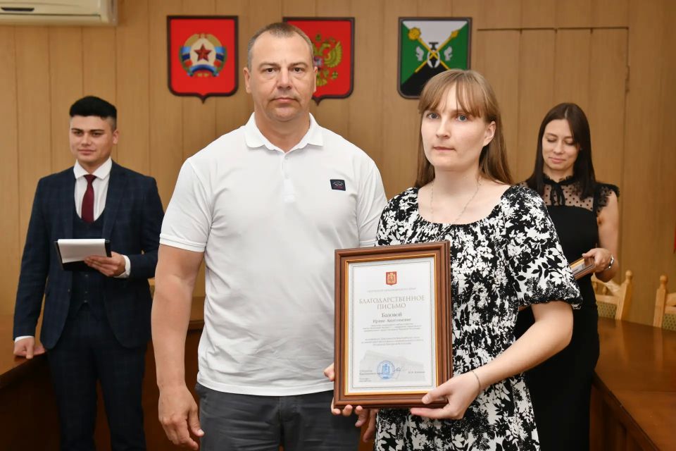 Игорь Ковальчук: В рамках Дня журналиста, который отмечали 14 июня, с руководителем делегации Красноярского края Виктором Ермаковым встретились с представителями СМИ округа Игорь Ковальчук: В рамках Дня журналиста, который отмечали 14 июня, с руководителем делегации Красноярского края Виктором Ермаковым встретились с представителями СМИ округа