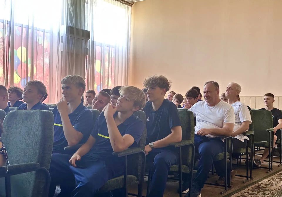 В Луганске прошёл показ фильма «Первый на Олимпе» В Луганске прошёл показ фильма «Первый на Олимпе»