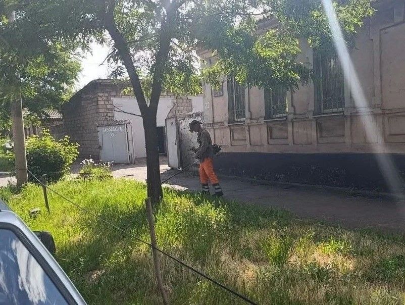 Коммунальными службами проведены работы на территории города Коммунальными службами проведены работы на территории города