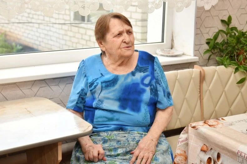 Юбиляра из Свердловского муниципального округа поздравили с 90-летием Юбиляра из Свердловского муниципального округа поздравили с 90-летием