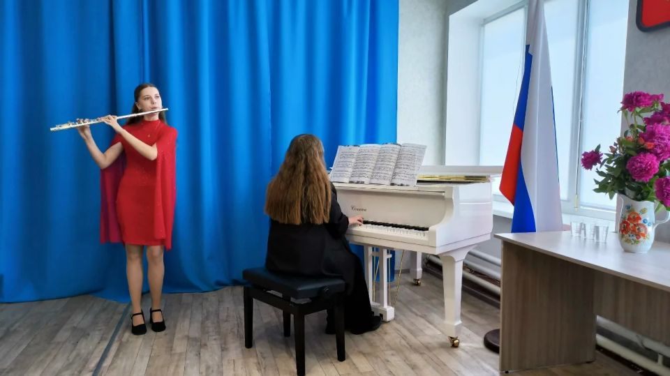 Новосветловская детская школа искусств подвела итоги учебного года Новосветловская детская школа искусств подвела итоги учебного года