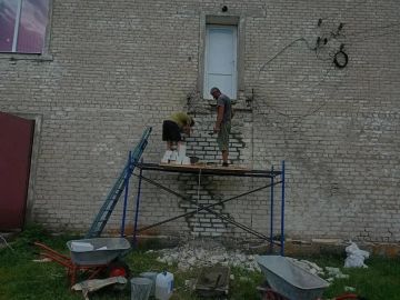 В трех селах Меловского округа ремонтируют дома культуры