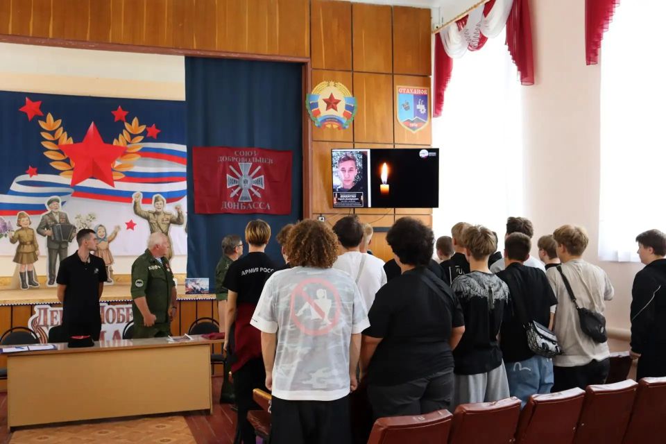 Час мужества: Память о героях СВО в стенах колледжа Час мужества: Память о героях СВО в стенах колледжа