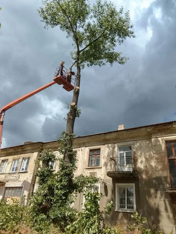 Коммунальные службы городского округа завершили очередной рабочий день Коммунальные службы городского округа завершили очередной рабочий день
