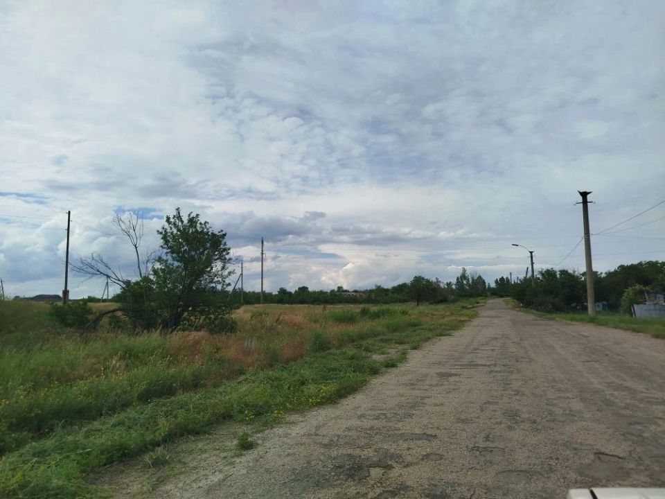 Фотофакт: В поселке Мирное проведены работы по летнему содержанию дорог Фотофакт: В поселке Мирное проведены работы по летнему содержанию дорог