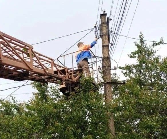 Коммунальными службами проведены работы на территории города Коммунальными службами проведены работы на территории города