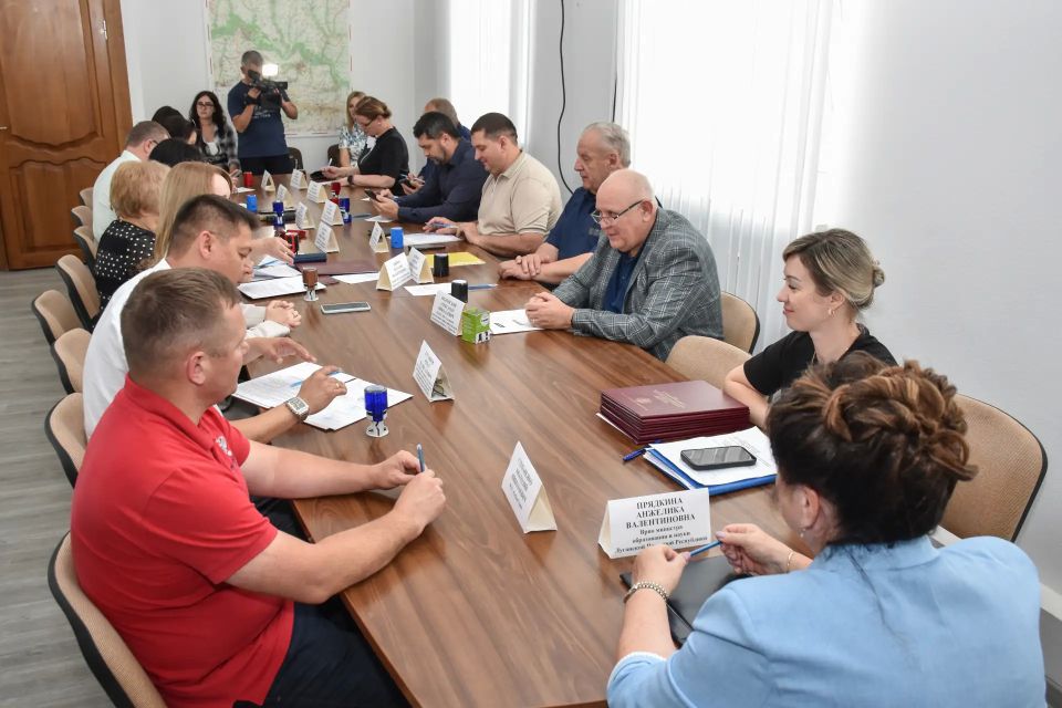 Четвертый кластер «Профессионалитета» начнет работу в ЛНР в 2027 году Четвертый кластер «Профессионалитета» начнет работу в ЛНР в 2027 году