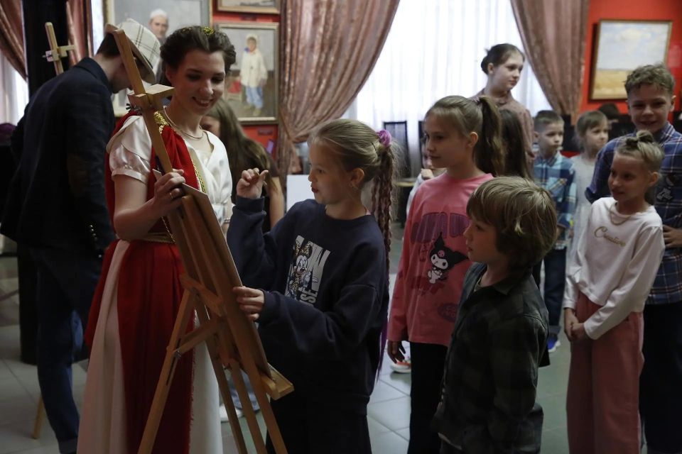 Калужская область укрепляет культурные связи с Первомайском Калужская область укрепляет культурные связи с Первомайском
