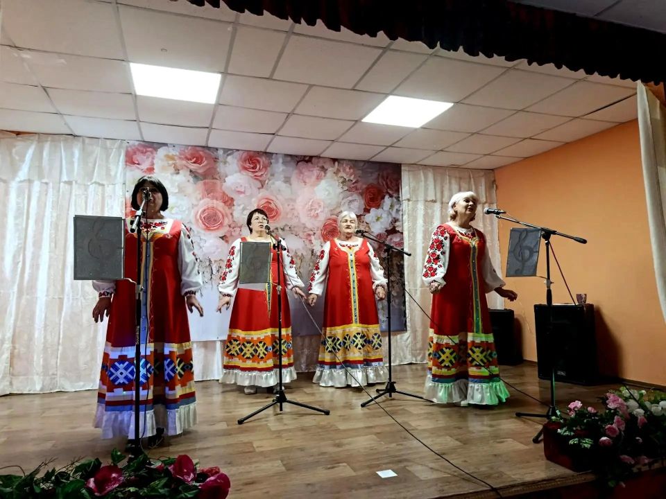 «Песни нашей молодости»: Музыкальный вечер в Марсовском Народном Доме культуры «Песни нашей молодости»: Музыкальный вечер в Марсовском Народном Доме культуры