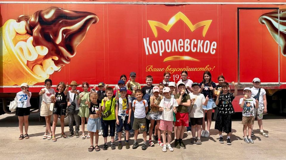 Сладкое путешествие в мир мороженого: школьники Луганска побывали на хладокомбинате Сладкое путешествие в мир мороженого: школьники Луганска побывали на хладокомбинате