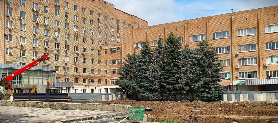 В ЛРКБ продолжается строительство современного приемного отделения В ЛРКБ продолжается строительство современного приемного отделения