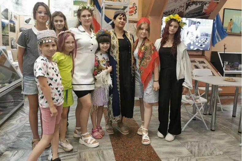 Тематическая площадка «Первые Свердловска» продолжает свою работу для детей округа Тематическая площадка «Первые Свердловска» продолжает свою работу для детей округа
