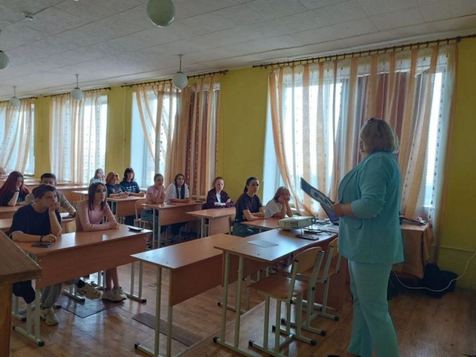 Открытый диалог в Краснодонском колледже: от прошлого к будущему Открытый диалог в Краснодонском колледже: от прошлого к будущему