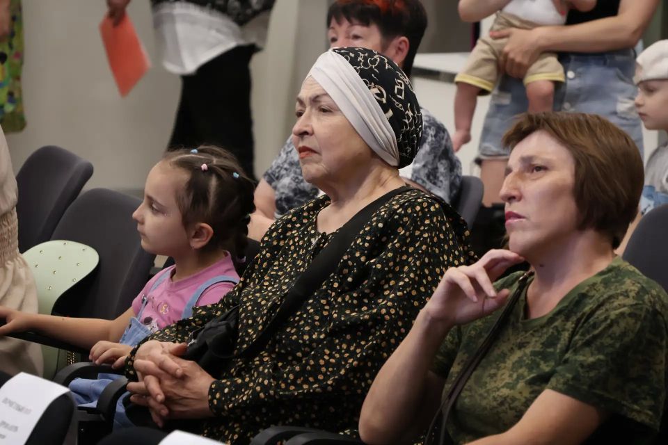 В Луганске отметили 10-летие Республиканского центра социальной реабилитации инвалидов В Луганске отметили 10-летие Республиканского центра социальной реабилитации инвалидов