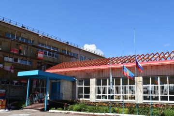 Представители «Единой России» оценили ход ремонтных работ в Новопсковской средней школе