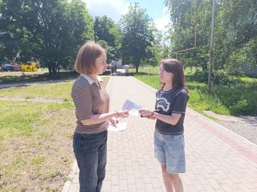 С наступлением летних каникул у детей и подростков появляется много свободного времени, которое они проводят на свежем воздухе