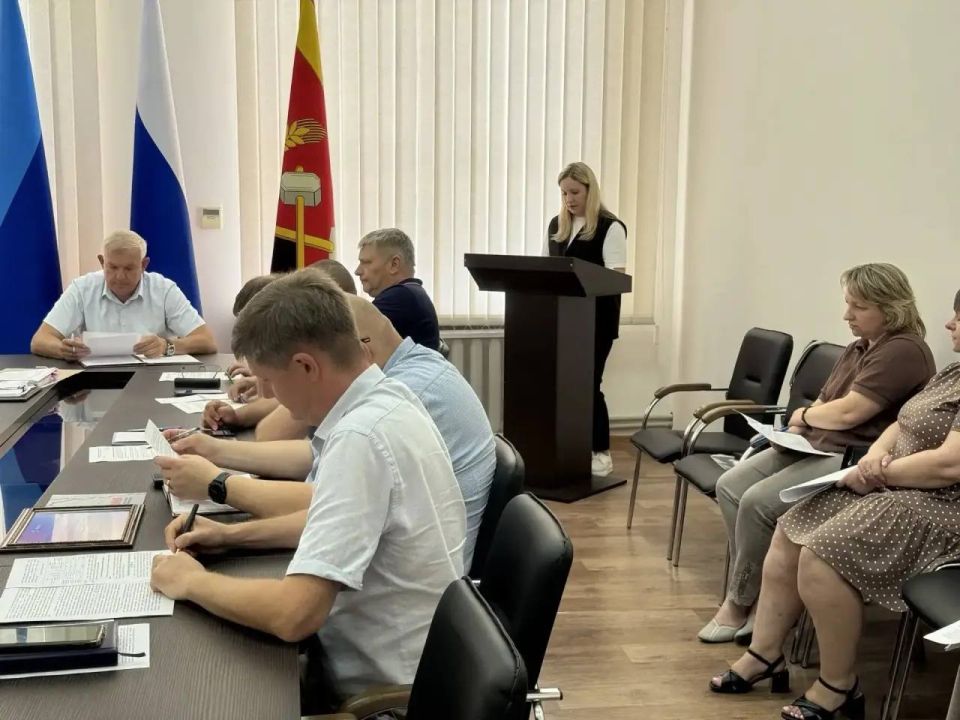 Владимир Шавлай: Депутаты Краснодонского муниципального округа провели совместное заседание постоянных комиссий Владимир Шавлай: Депутаты Краснодонского муниципального округа провели совместное заседание постоянных комиссий
