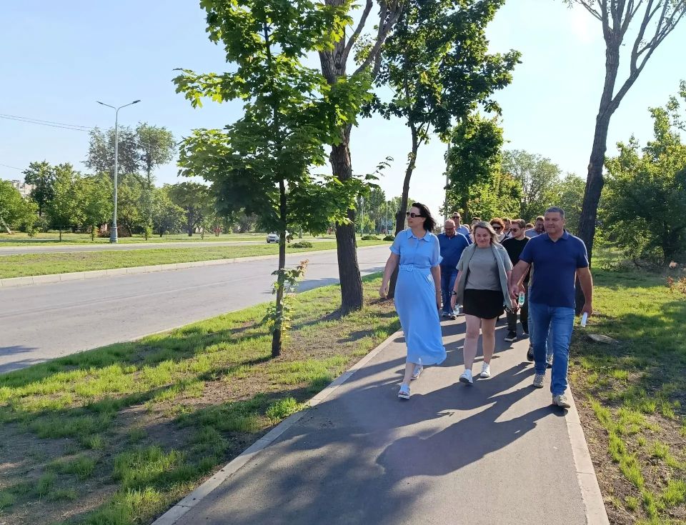 Московские строители выполняют второй этап реконструкции улицы Будённого Московские строители выполняют второй этап реконструкции улицы Будённого