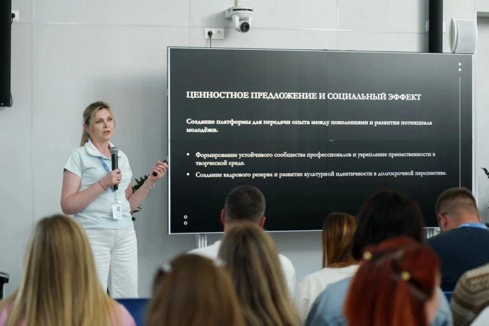 Продолжаем знакомить с проектами участников из ЛНР на «Капитанах культуры» Продолжаем знакомить с проектами участников из ЛНР на «Капитанах культуры»