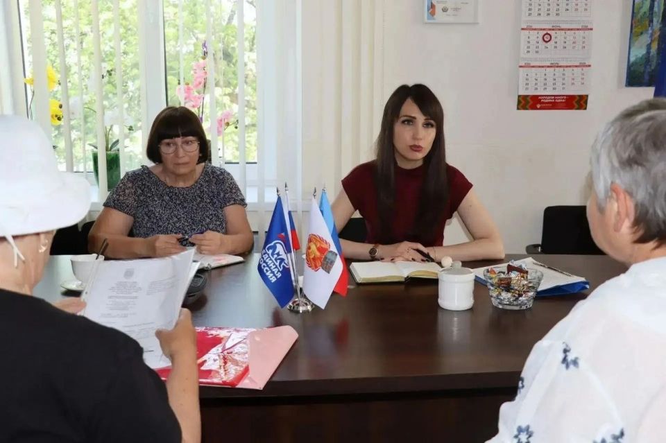 Забота о семьях защитников — наш человеческий долг: Яна Сылкина встретилась с семьями участников СВО Забота о семьях защитников — наш человеческий долг: Яна Сылкина встретилась с семьями участников СВО