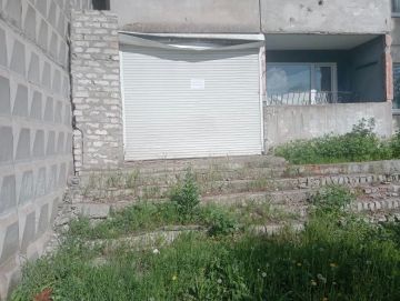 Администрация городского округа муниципальное образование городской округ город Первомайск Луганской Народной Республики устанавливает собственников коммерческих объектов недвижимого имущества, имеющего признаки бесхозяйного...