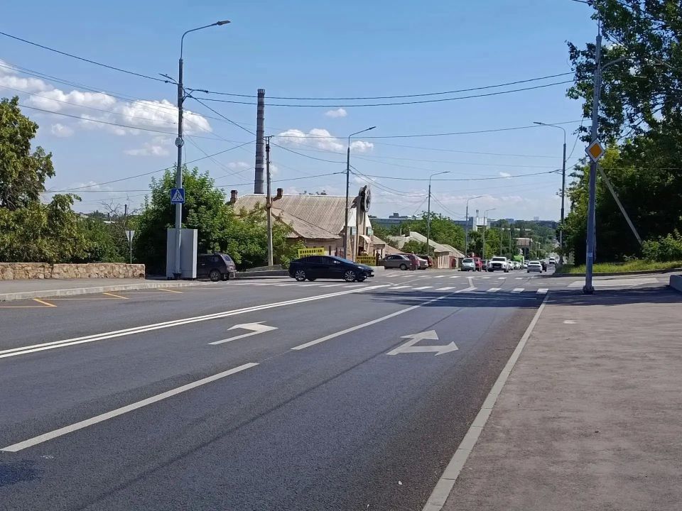 Дорожники из шеф-региона завершили ремонт второй очереди улицы Фрунзе Дорожники из шеф-региона завершили ремонт второй очереди улицы Фрунзе