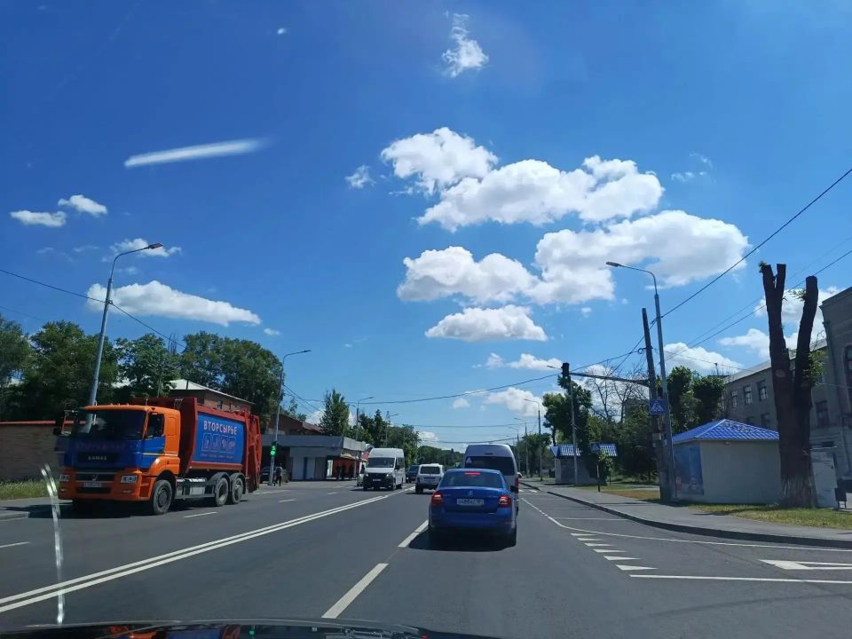 Дорожники из шеф-региона завершили ремонт второй очереди улицы Фрунзе Дорожники из шеф-региона завершили ремонт второй очереди улицы Фрунзе
