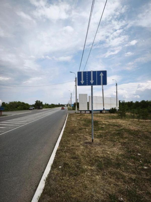 Работы по повышению безопасности дорожного движения провели в Стаханове Работы по повышению безопасности дорожного движения провели в Стаханове