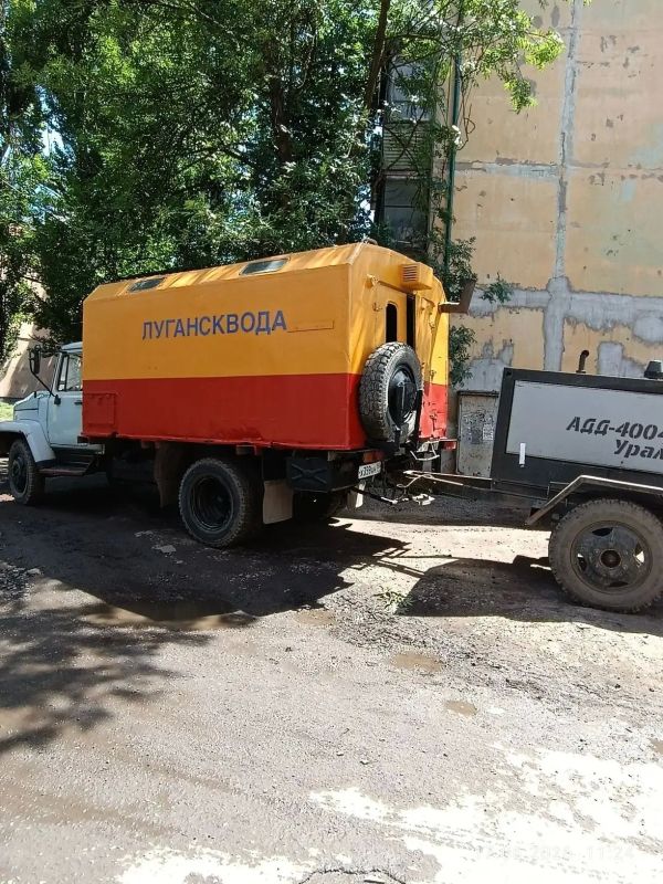 В Красном Луче продолжаются работы по благоустройству и обслуживанию сетей В Красном Луче продолжаются работы по благоустройству и обслуживанию сетей
