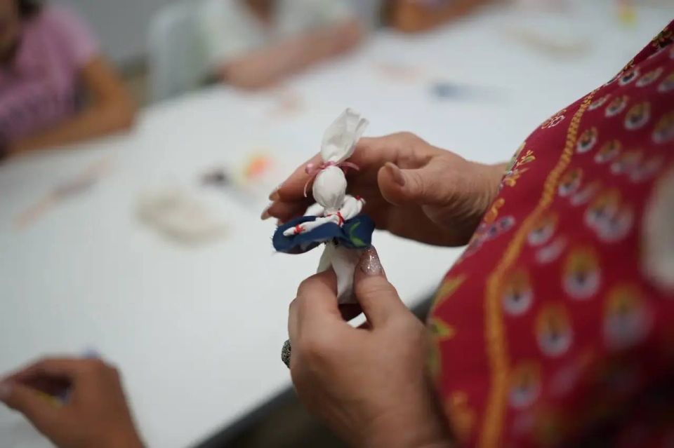 Штаб общественной поддержки провел культурно-просветительскую программу для многодетных семей в Луганске Штаб общественной поддержки провел культурно-просветительскую программу для многодетных семей в Луганске
