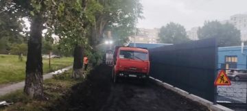 Новости дорожного ремонта. Специалисты подрядной организации приступили к ремонту дорожного полотна