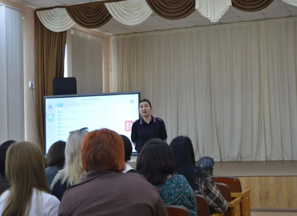 Диалог о безопасности: взрослые и эксперты обсудили угрозы экстремизма и терроризма Диалог о безопасности: взрослые и эксперты обсудили угрозы экстремизма и терроризма
