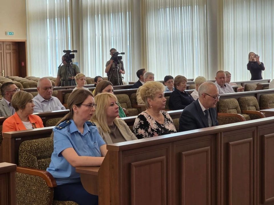 Ольга Бас: Начала региональную неделю с публичного слушания по проекту закона Луганской Народной Республики № 1658-1 "Об исполнении бюджета ЛНР за 2025 год" Ольга Бас: Начала региональную неделю с публичного слушания по проекту закона Луганской Народной Республики № 1658-1 "Об исполнении бюджета ЛНР за 2025 год"