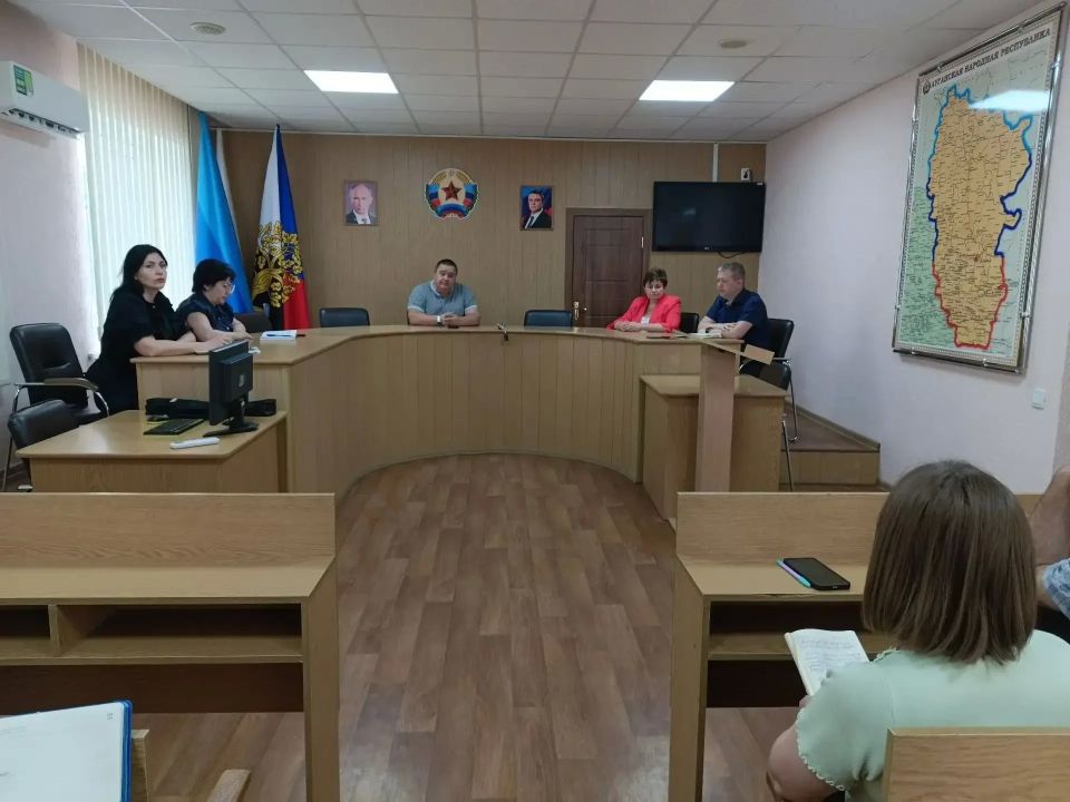 Рабочее совещание в Ровеньках: акцентируем внимание на людях и результативности, в соответствии с задачами Главы ЛНР