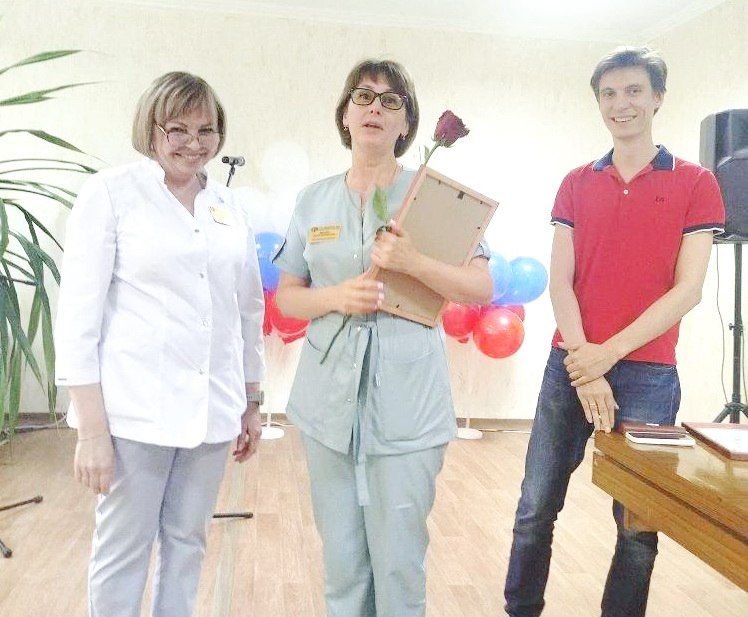В Луганской городской больнице №1 прошло праздничное мероприятие В Луганской городской больнице №1 прошло праздничное мероприятие