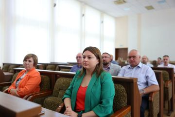 Галина Дуброва: Приняла участие в публичных слушаниях по проекту закона ЛНР «Об исполнении бюджета ЛНР за 2025 год», которые прошли сегодня в Луганске
