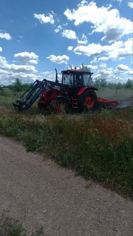 Продолжается опашка территорий в нашем округе! Продолжается опашка территорий в нашем округе!