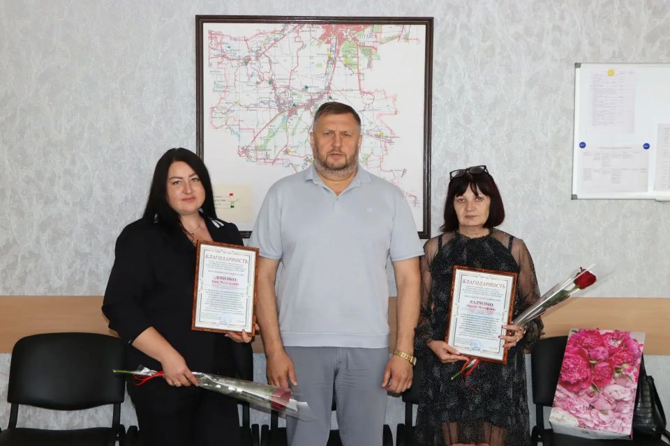 Глава Лутугинского округа поздравил медиков с профессиональным праздником