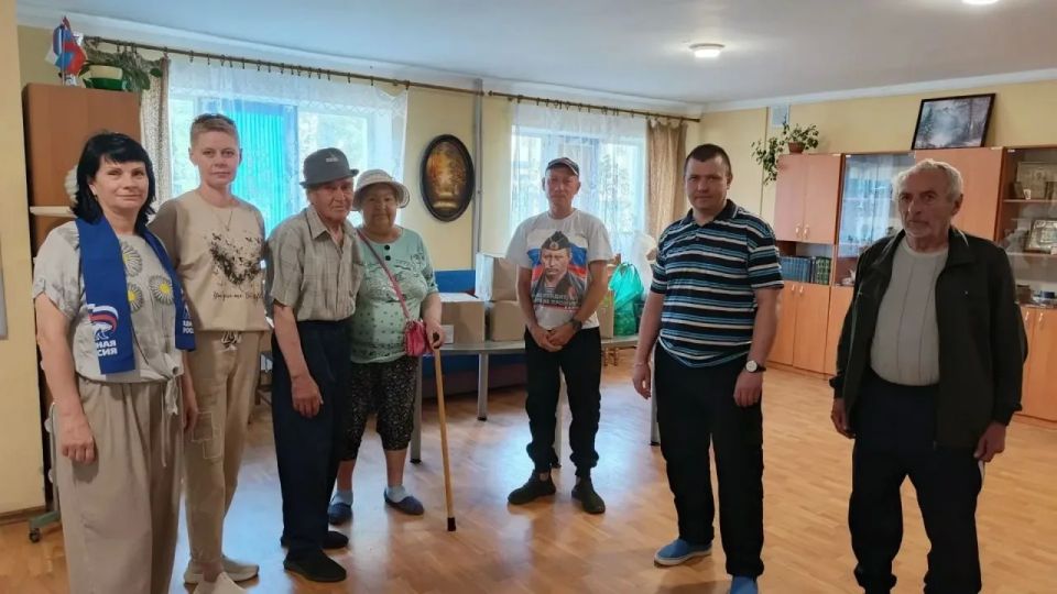«Единая Россия» продолжает марафон добрых дел в Рубежном «Единая Россия» продолжает марафон добрых дел в Рубежном