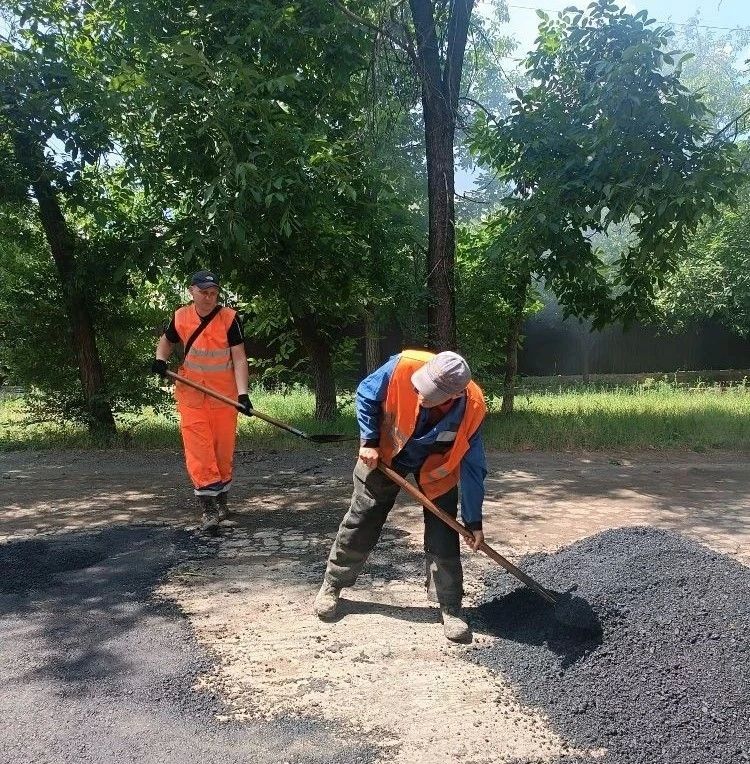 Коммунальными службами проведены работы на территории города Коммунальными службами проведены работы на территории города