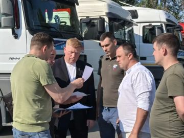 Совместно с коллегами встретили 38-ю гуманитарную колонну, сформированную Татарстанским региональным отделением партии