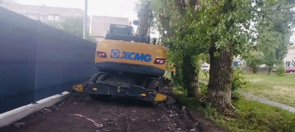 Новости дорожного ремонта. Специалисты подрядной организации приступили к ремонту дорожного полотна Новости дорожного ремонта. Специалисты подрядной организации приступили к ремонту дорожного полотна