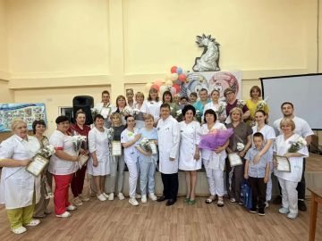 В Алчевском Центре Матери и Ребёнка состоялось торжественное мероприятие, посвящённое Дню Медицинского Работника!