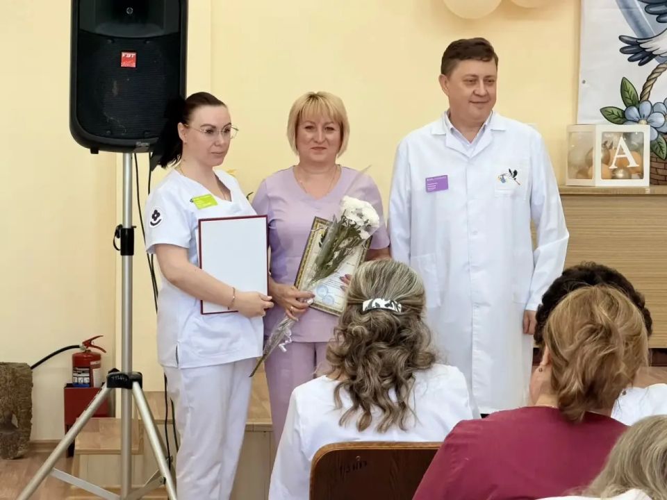В Алчевском Центре Матери и Ребёнка состоялось торжественное мероприятие, посвящённое Дню Медицинского Работника! В Алчевском Центре Матери и Ребёнка состоялось торжественное мероприятие, посвящённое Дню Медицинского Работника!