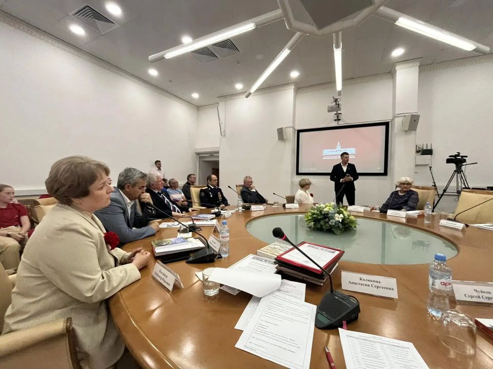Документальный фильм Леонарда Свидовскова «Они сражались за Родину» представили в Московском доме национальностей Документальный фильм Леонарда Свидовскова «Они сражались за Родину» представили в Московском доме национальностей