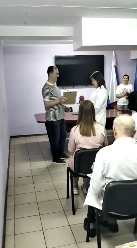 Вручение грамот и праздничный концерт в преддверии праздника Вручение грамот и праздничный концерт в преддверии праздника