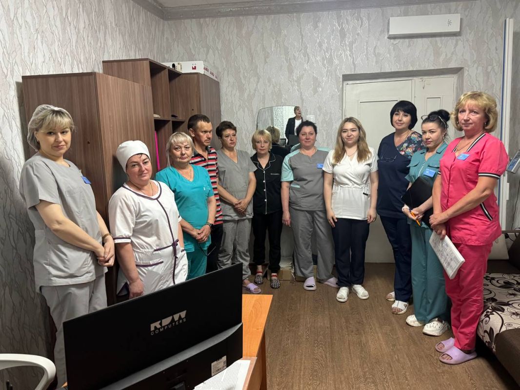 Бывает ли отдых у людей в белых халатах? Насчет отдыха - есть сомнения Бывает ли отдых у людей в белых халатах? Насчет отдыха - есть сомнения